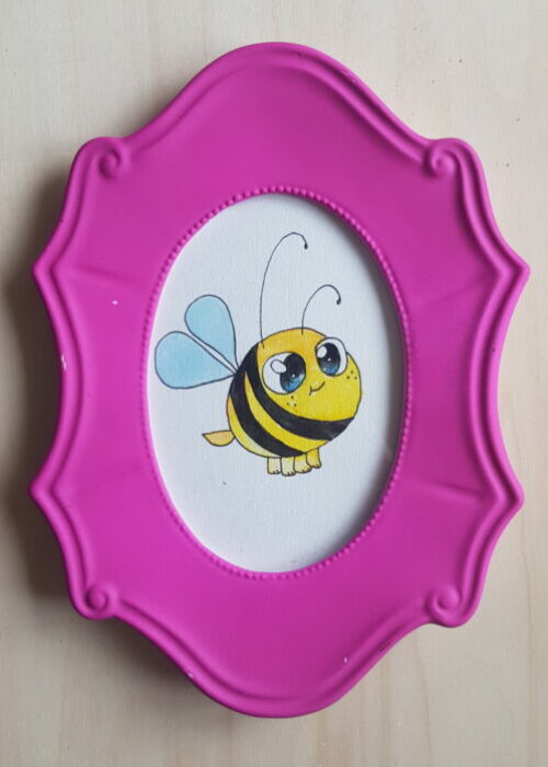 12 abeille mignonne